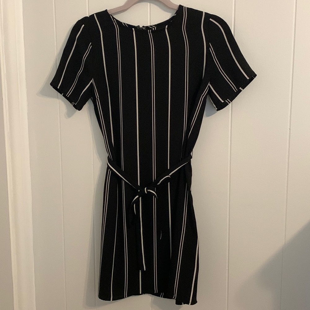 Abercrombie black and white striped dress